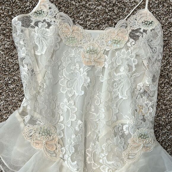 Victoria’s Secret Gold Label Sexy White Wedding Lace Teddy Beads Nightie NWT - Picture 9 of 15